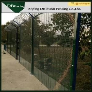 Anti - Corrosion Steel Welded Wire Fence , Highway Weld Mesh Security Fencing