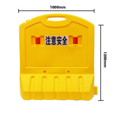 Yellow 1.0 * 1.2m Water Filled Traffic Barriers Road Safety Pe Material