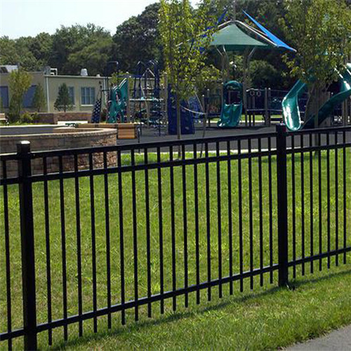Galvanized Steel Fence Tubular Picket Fence With Flat Top 