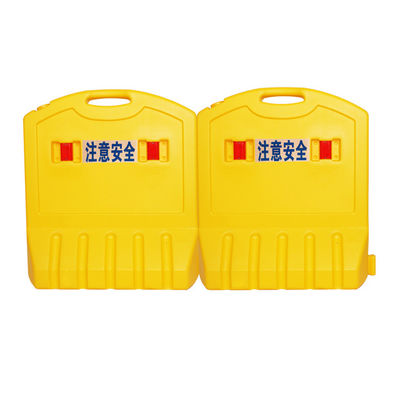 Yellow 1.0 * 1.2m Water Filled Traffic Barriers Road Safety Pe Material